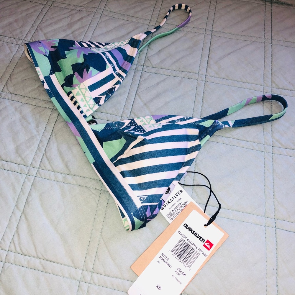 Quicksilver bikini top. - Picture 3 of 4